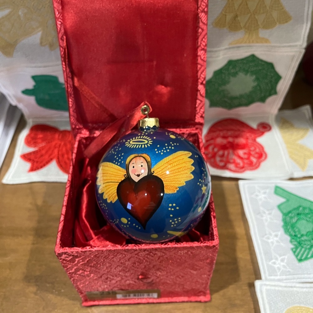 Ne Qwa Art Christmas Ornament